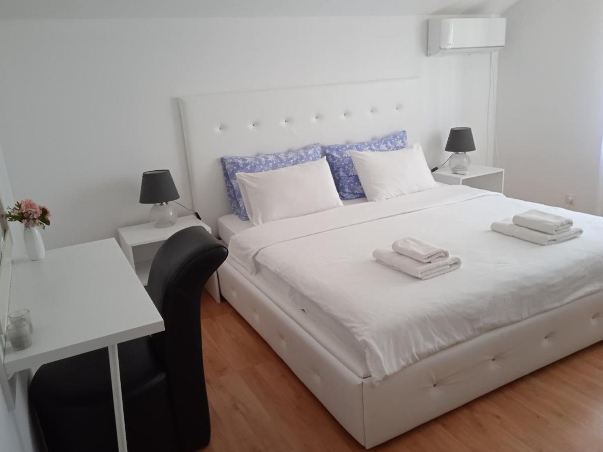 Home Away From Home Скопие Екстериор снимка