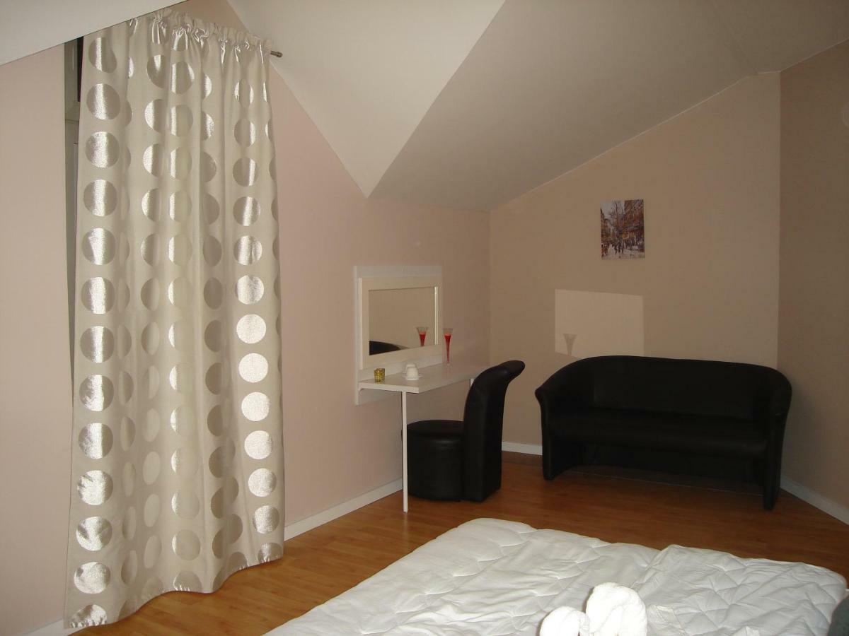 Home Away From Home Скопие Екстериор снимка
